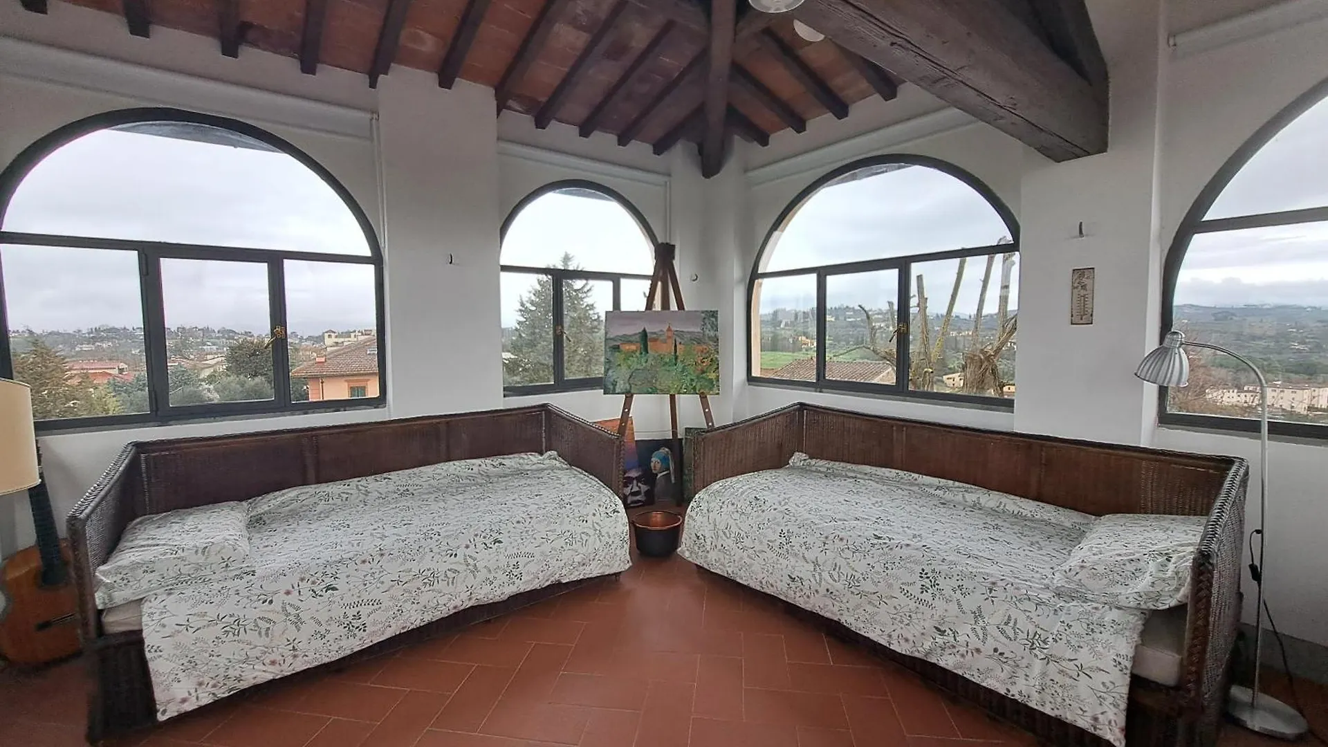 Apartment Appartamento In Torre Di Antica Villa Florence