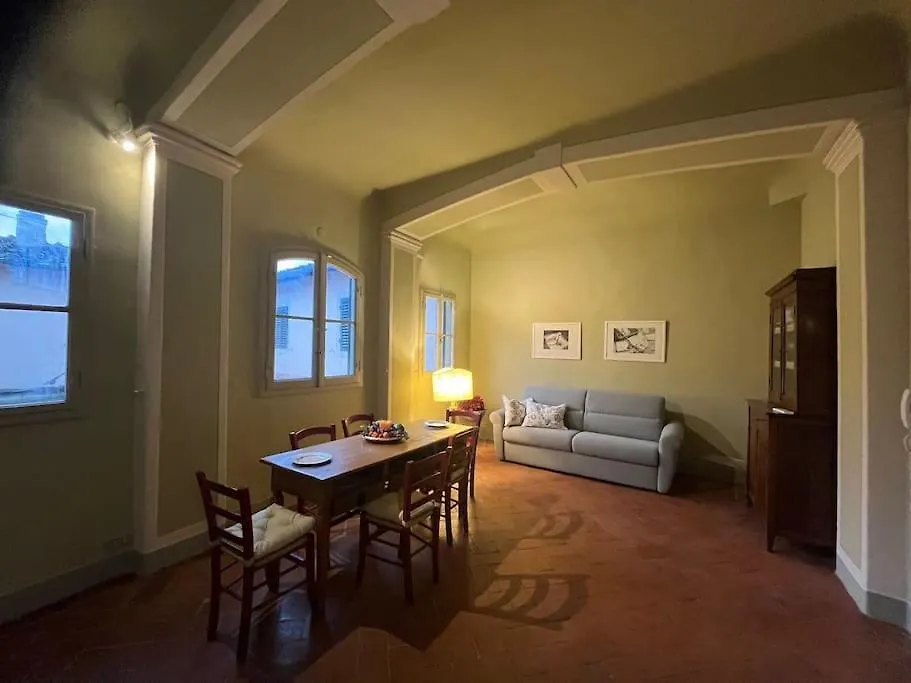 Apartment Appartamento In Torre Di Antica Villa Florence