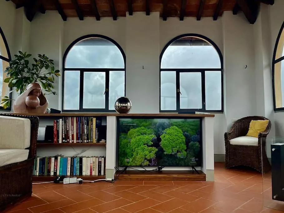 Appartamento In Torre Di Antica Villa Florence