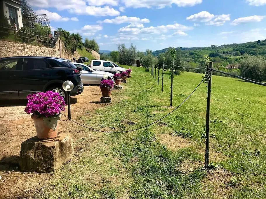 Apartment Appartamento In Torre Di Antica Villa Florence