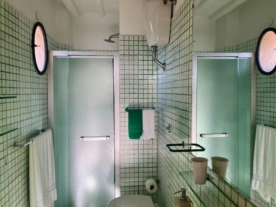Apartment Appartamento In Torre Di Antica Villa Florence