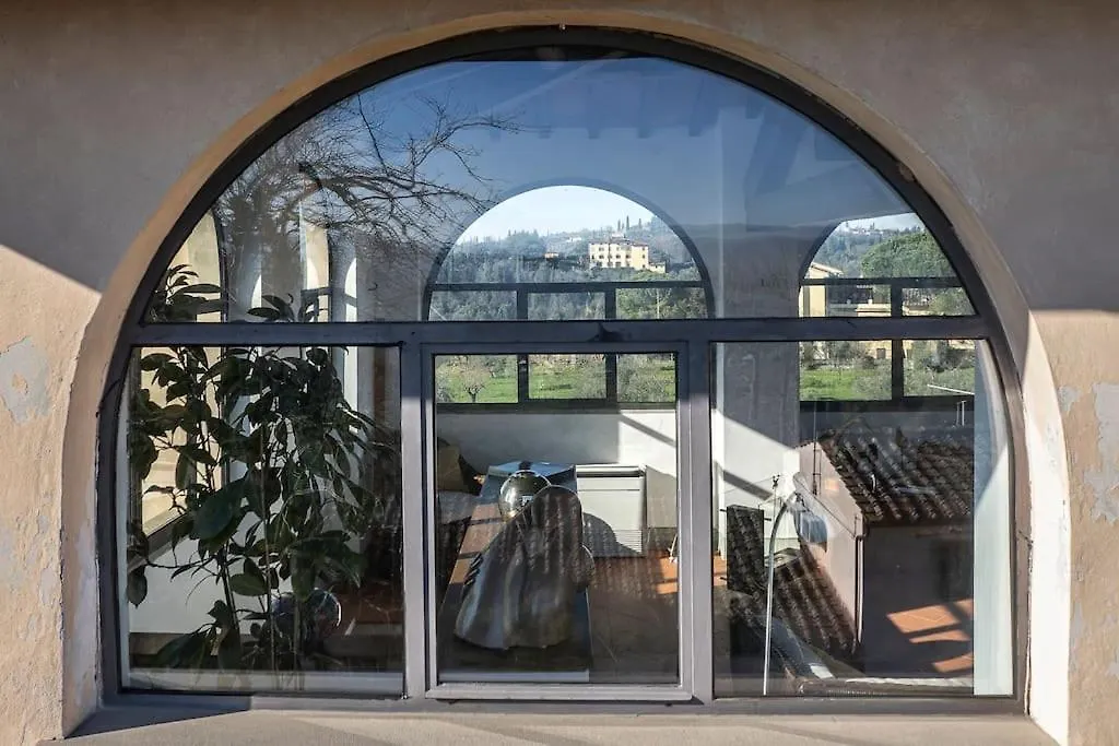 Appartamento In Torre Di Antica Villa Florence