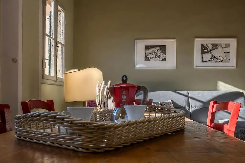 Apartment Appartamento In Torre Di Antica Villa Florence Italy
